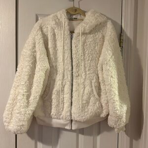 Fashion nova white faux fur jacket sz L